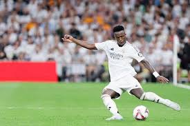 米内罗一射两传吴曦进球 申花客场击败河南.